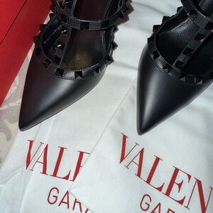 Valentino Garavani Black Rockstud Heels - Like Brand New Condition!